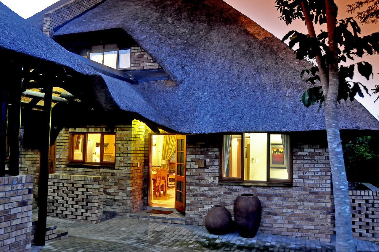 Legend Safaris - Kruger Park Lodge 257A Hazyview Exterior foto